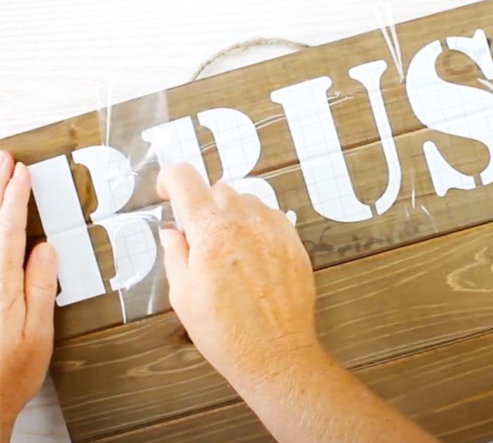 Use a Cricut Machine To Make Bathroom Wall Decor Organizer - Cheap Crafts - Easy and Simple