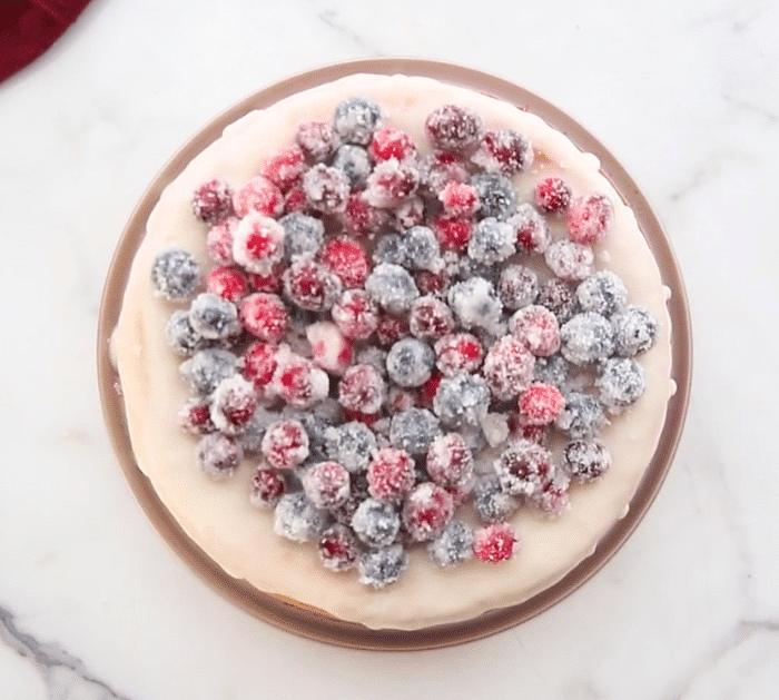 How to Make Very Berry Christmas Cake