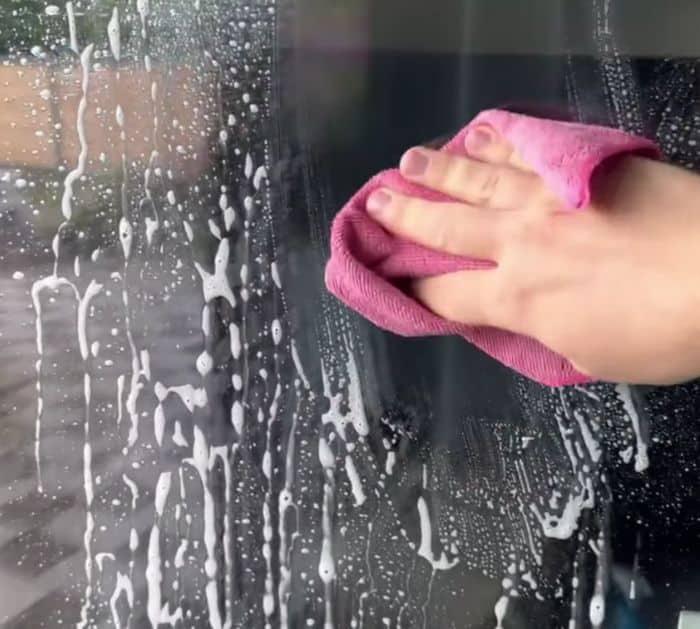 Easy Cleaning Tips and Hacks