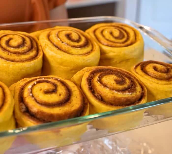 How to Make Soft Pumpkin Cinnamon Rolls