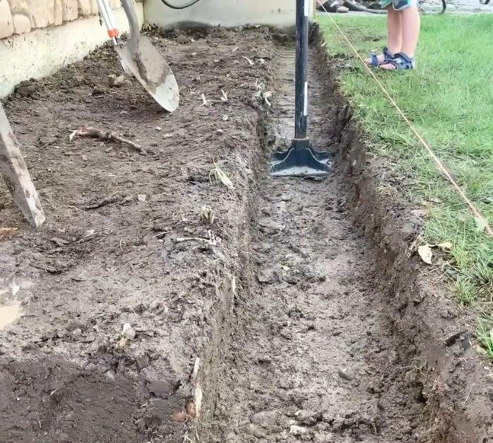 What You Need to Make a Garden Edging