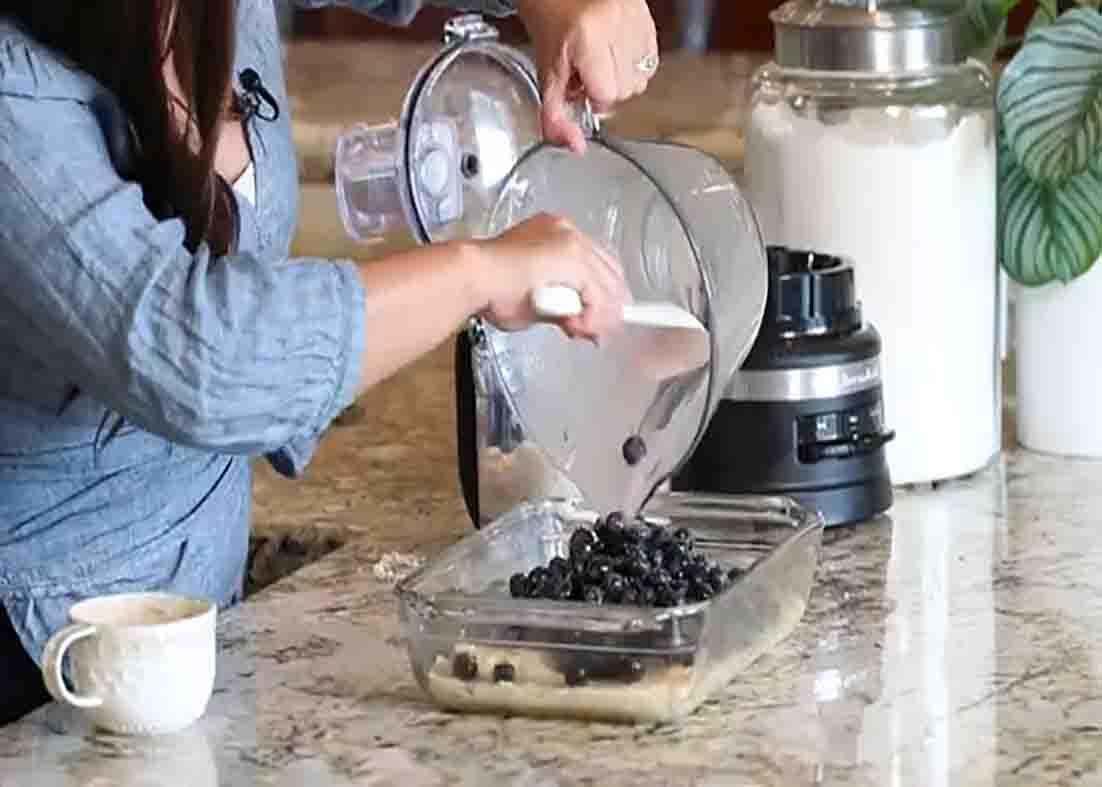 Building the blueberry crumble bars