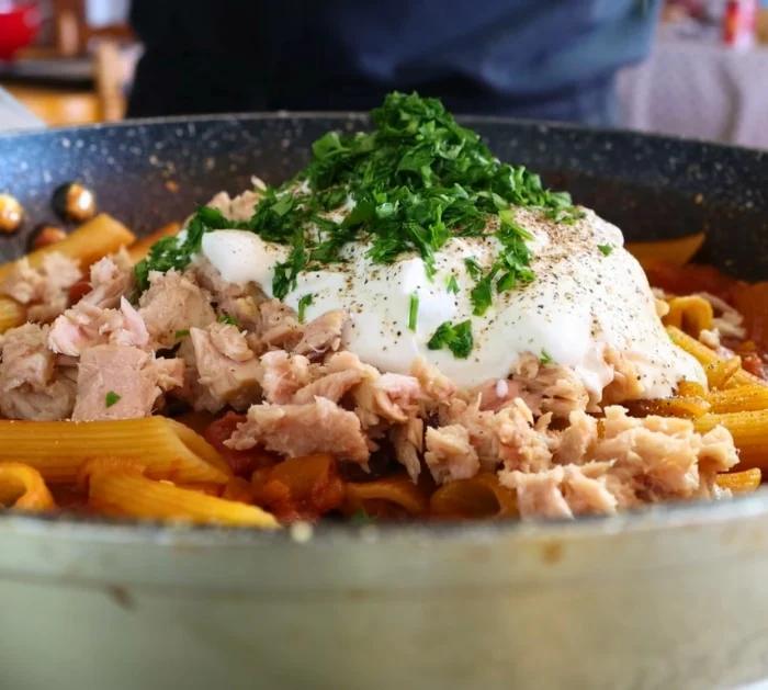 One-Pan Creamy Tuna Pasta Ready in 30 Minutes Ingredients