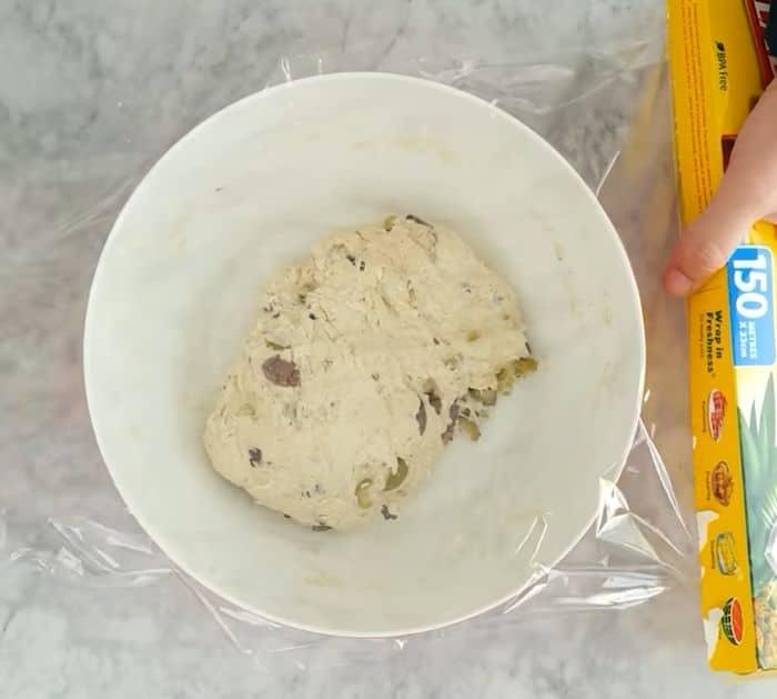 Easy No-Knead Olive Bread Ingredients