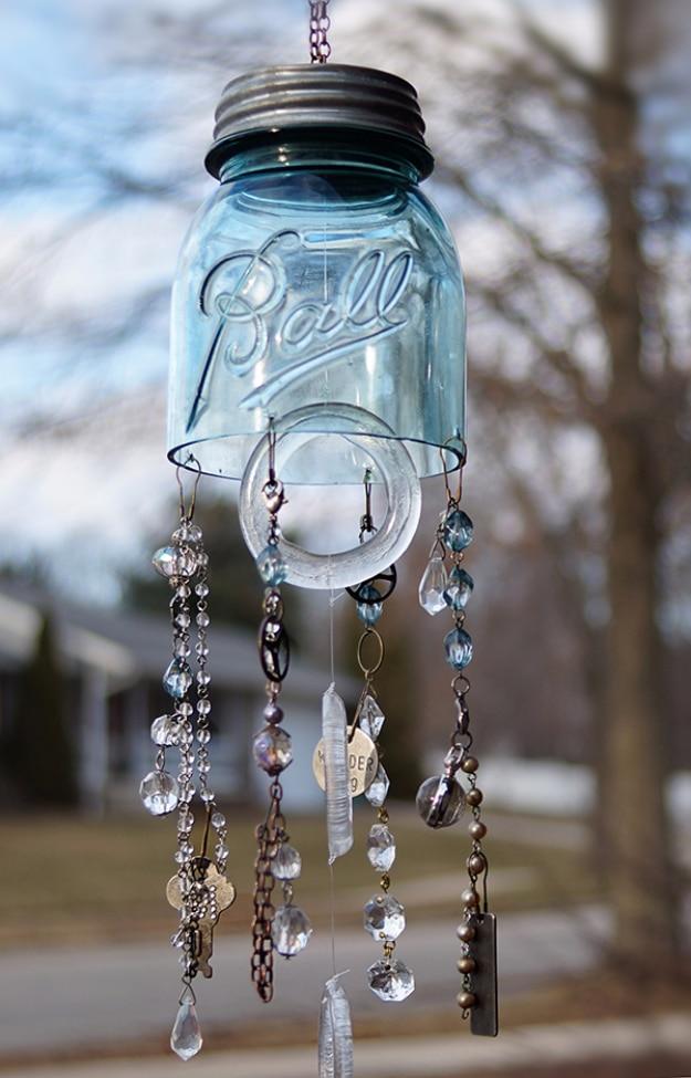 Mason Jar Chimes, a garden sound craft, fast enough to squeeze into a lunch break and a statement worth the extra effort