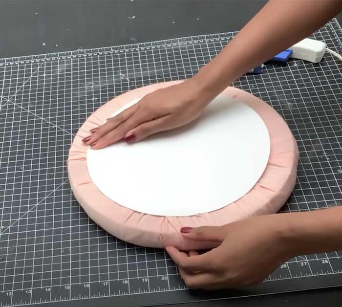 DIY Bucket Ottoman Lid - Home Decor DIY