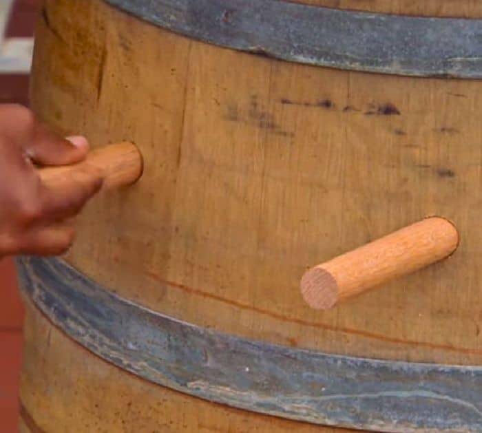 Easy to Make DIY Barrel Grill Cart