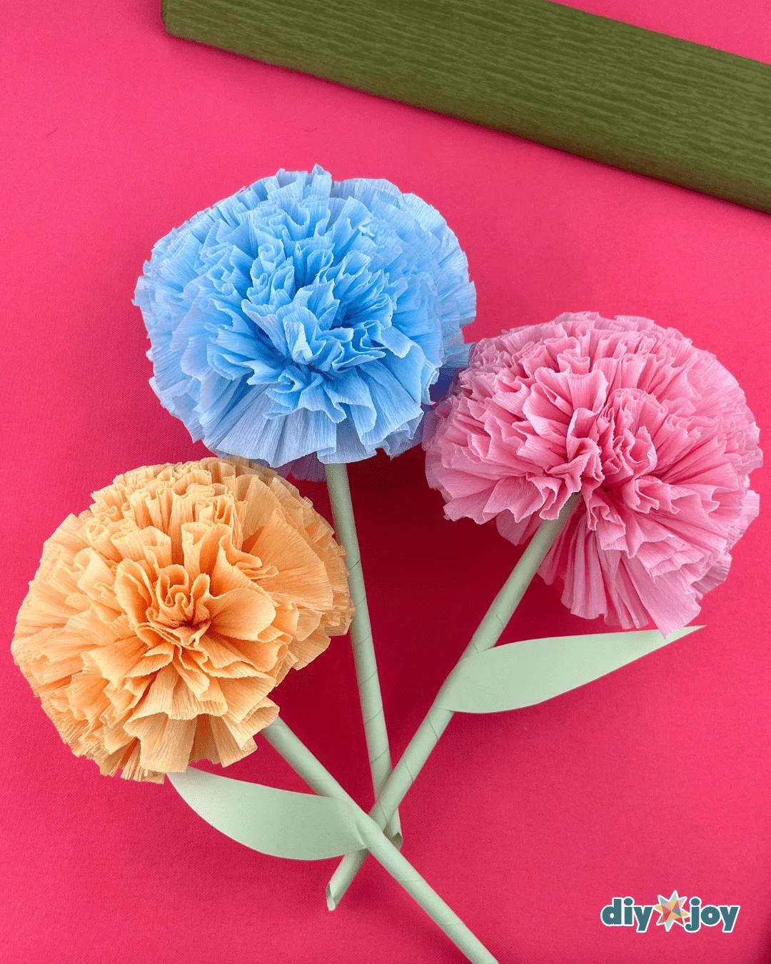 Round Crepe Paper Flowers — how to make paper flowers