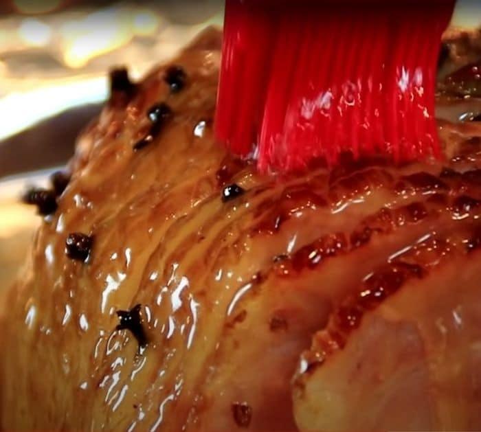 Easy and Quick Pineapple Honey Glazed Ham Recipe