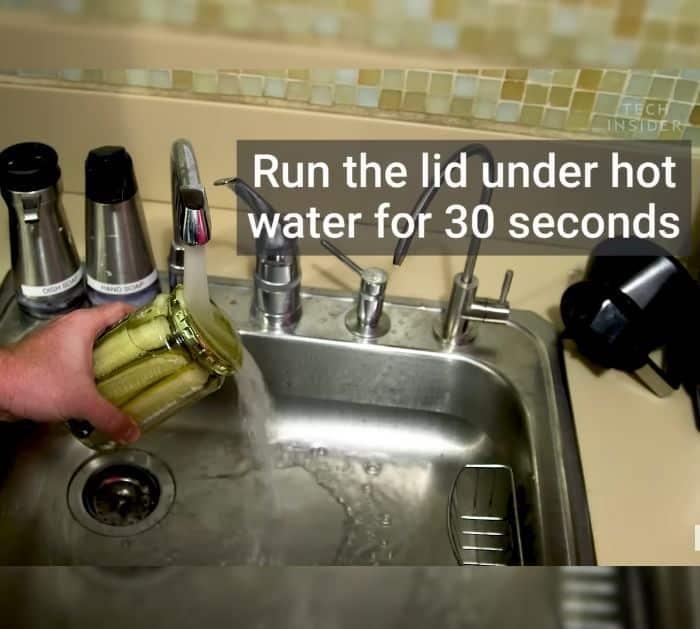 How to Easily Open A Stubborn Jar Lid Tips