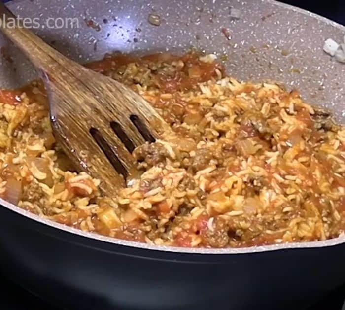 Easy Crockpot Beef Stuffed Peppers Recipe