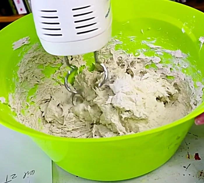 Use An Electric Cake Mixer To Make Paper Mache With Flour And Toilet Paper