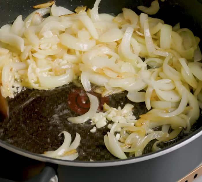 Easy Creamy Beef Stroganoff Recipe