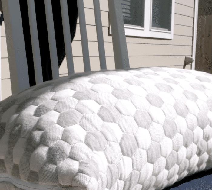 Easy Way to Fluff Your Pillow