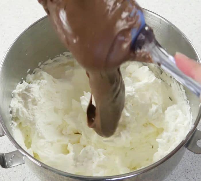 How To Make 5-Minute Nutella Mousse