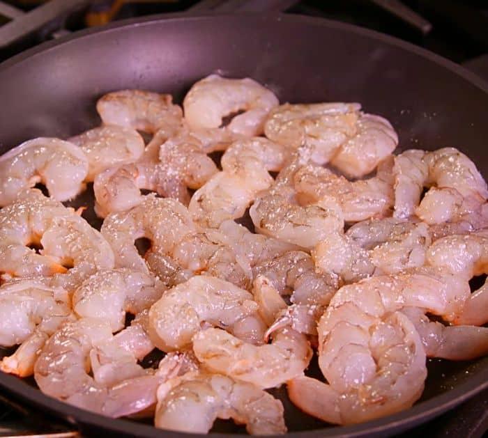 Easy Creamy & Cheesy Garlic Shrimp Dip Tutorial