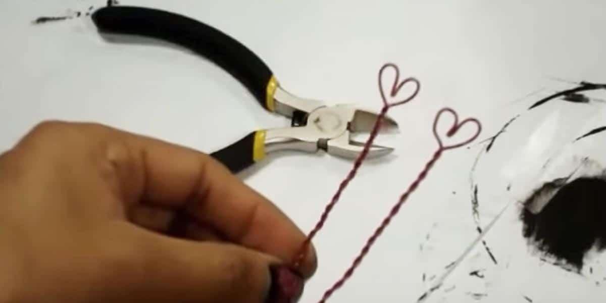 Watch How She Makes This Cool Gift For Her Sweetheart For Valentines Day!