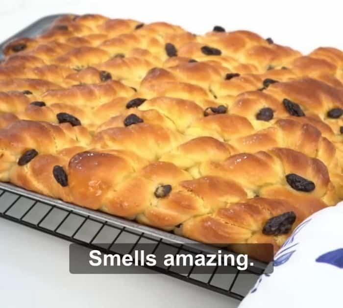 Easy Soft & Fluffy Raisin Twisted Bread Recipe