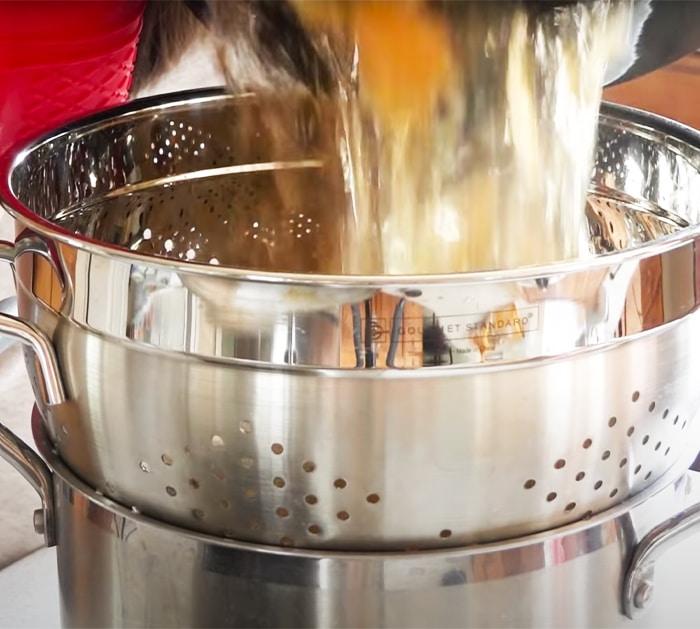 How to Make Spiced Apple Cider - Fall Drink Recipes