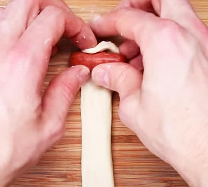 Party Appetizer Recipes - How To Make Pigs in A Blanket - Pretzel Recipes