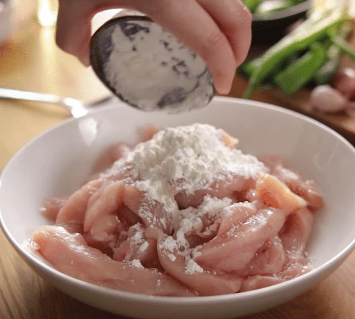 How to Make Chicken Stir-Fry