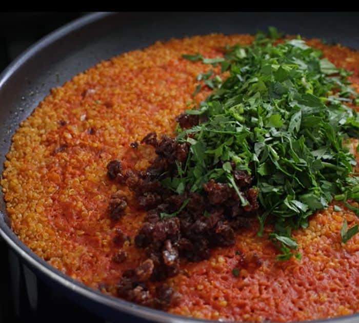 Healthy Quinoa Chickpea Bowl ingredients