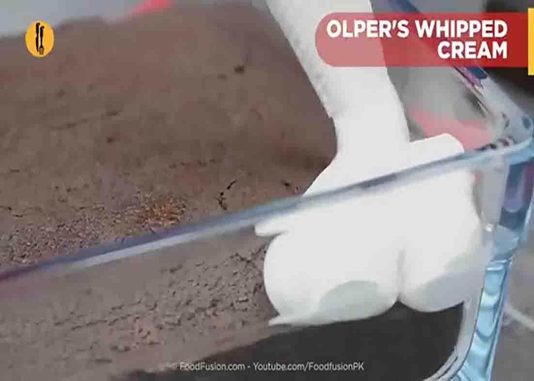 Assembling the chocolate brownie cake dessert