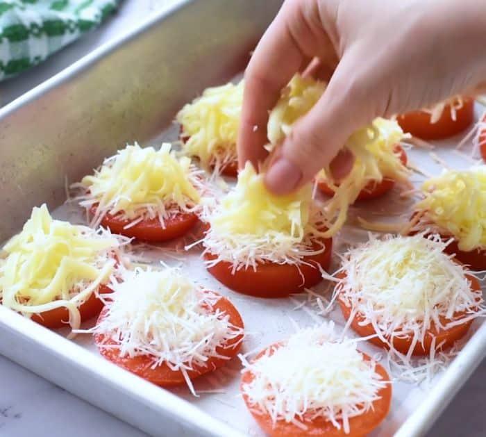 How To Make Cheesy Oven-Roasted Parmesan Tomatoes