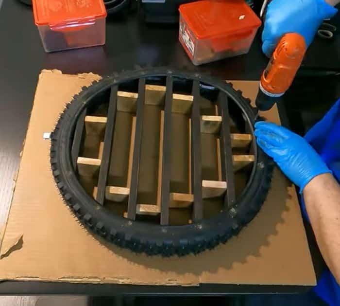 How to Make a Toy Shelf from an Old Tire Tutorial