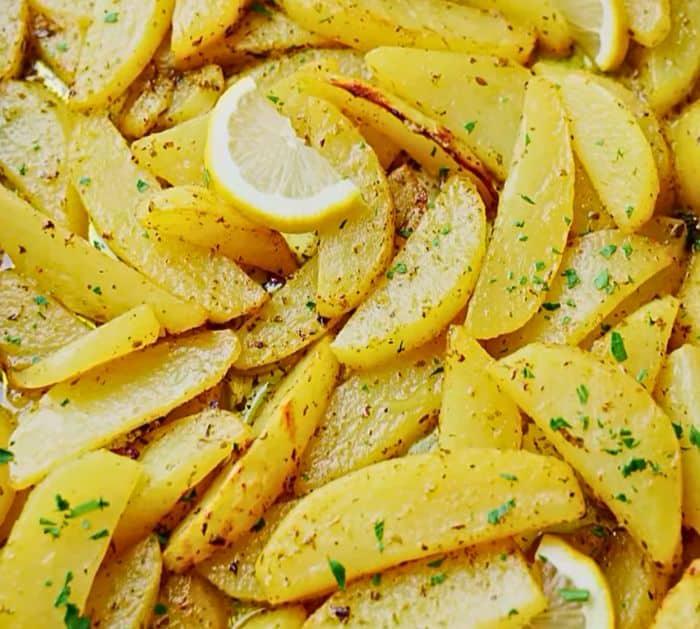 How to Make Greek Roasted Lemon Potatoes