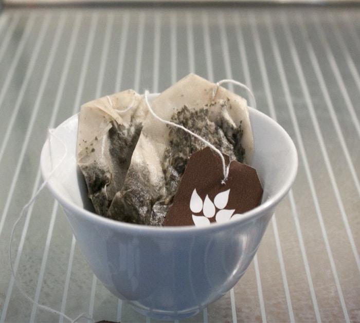 tea bag in fridge to erase smell