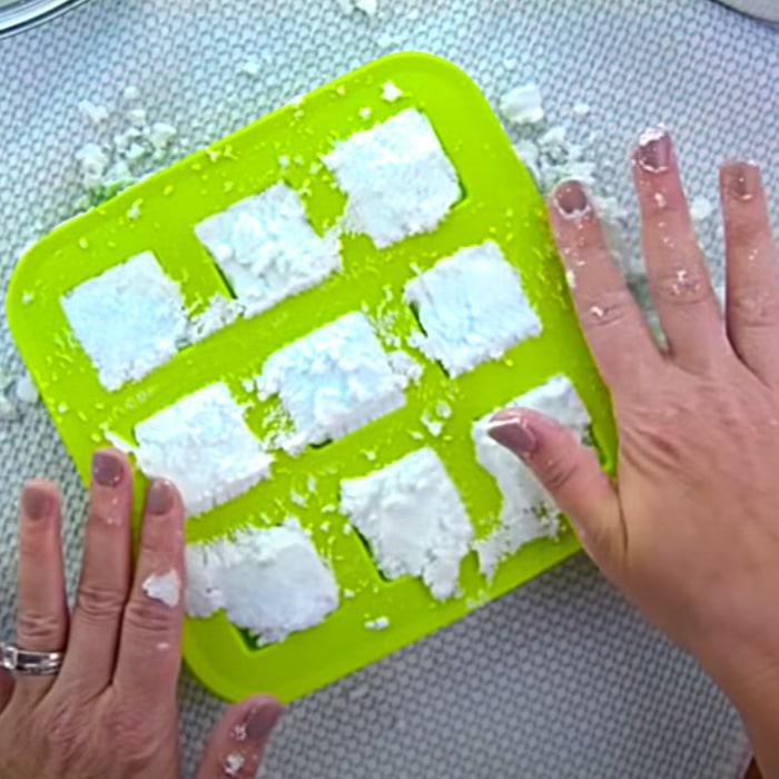How To Make Toilet Bombs - Easy Toilet Cleaning Ideas - How To Clean A Toilet