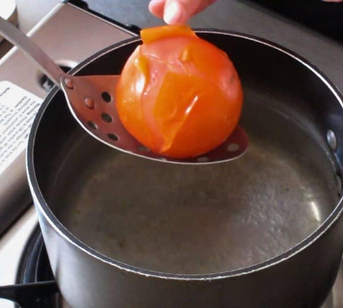 How to Peel and Seed a Tomato