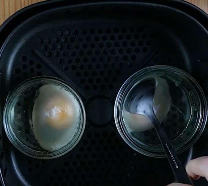 How to Make Poached Eggs in the Air Fryer