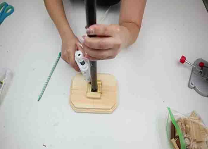Making the trunk of the DIY fall tree