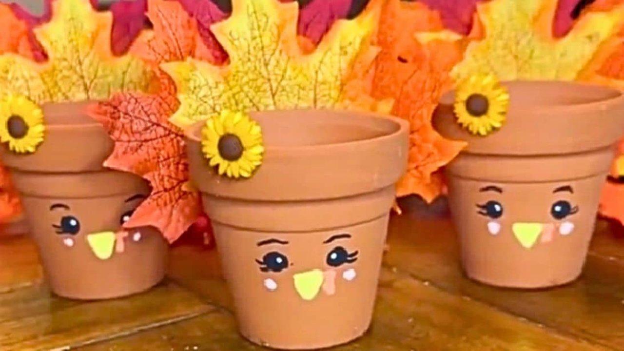 Easy DIY Turkey Flower Pot For Thanksgiving