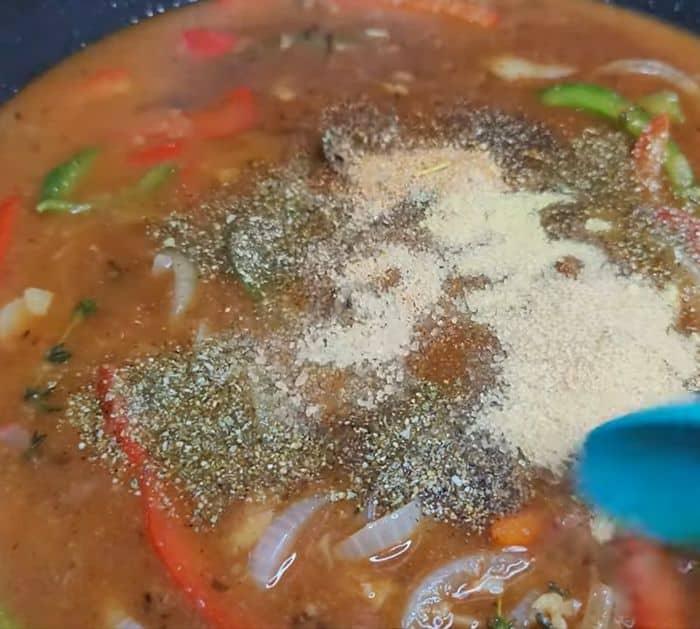 How to Make Meatballs and Gravy