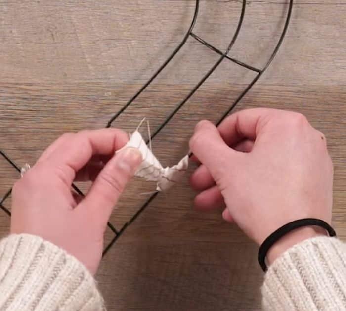 How to Make the Blushing Heart Wreath Project