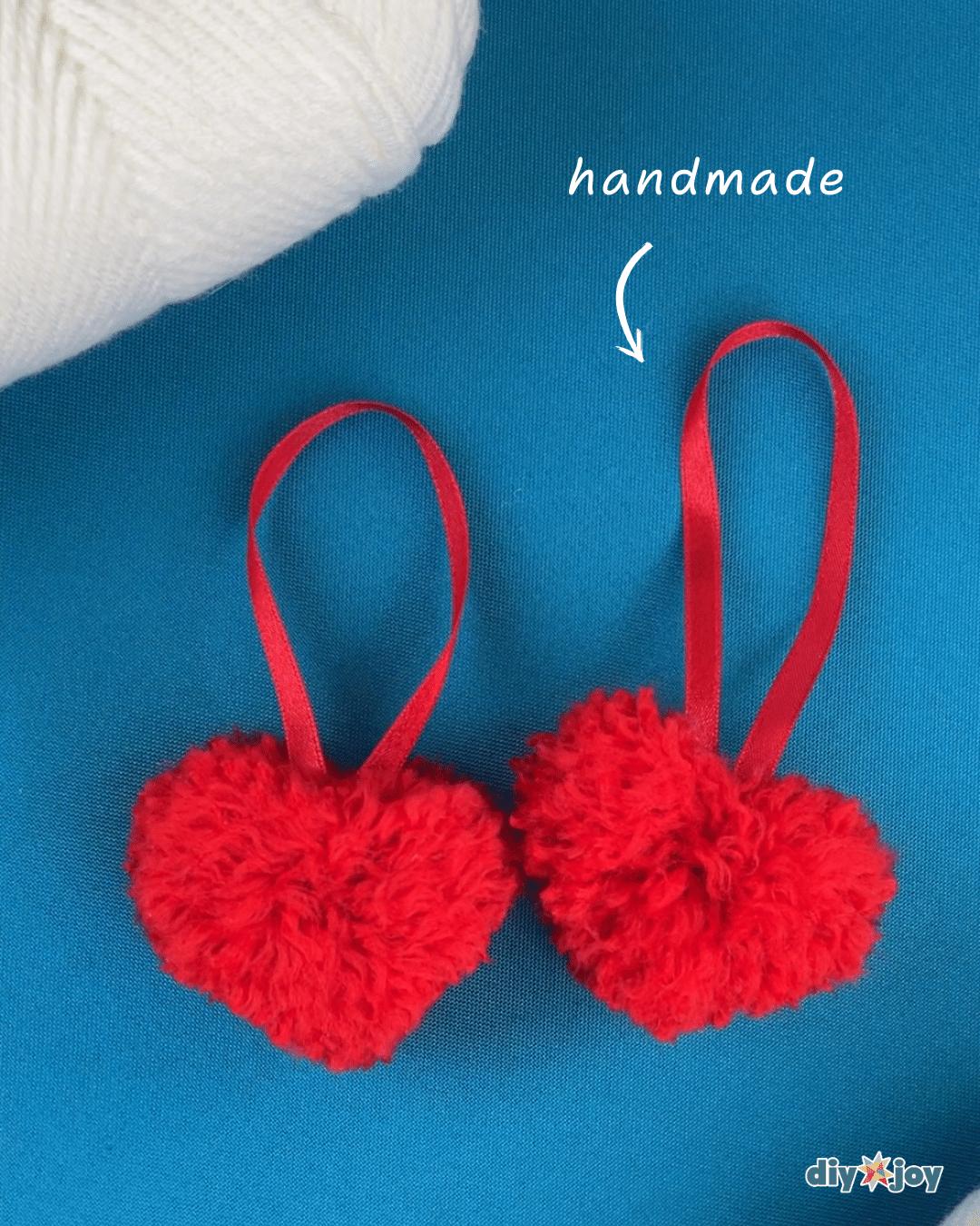 Pom Pom Hearts