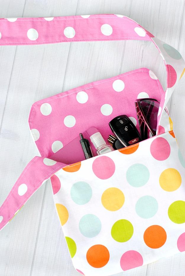 Mini Messenger Bag, budget friendly with supplies on hand and a small upgrade with a real visual payoff