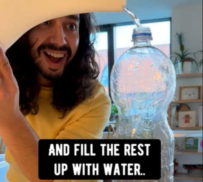 How to Make a Cleaning Spray Out of Lemon Peels DIY