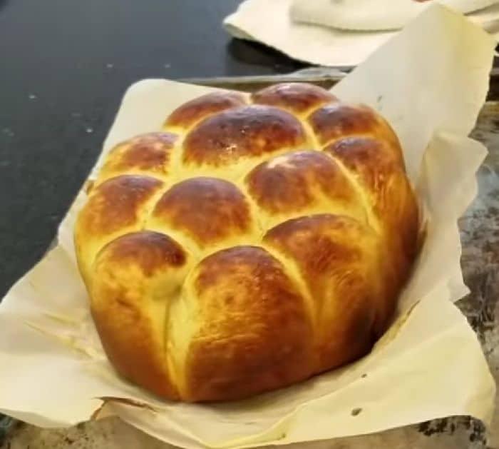 How To Make Slow Cooker Honey Butter Dinner Rolls