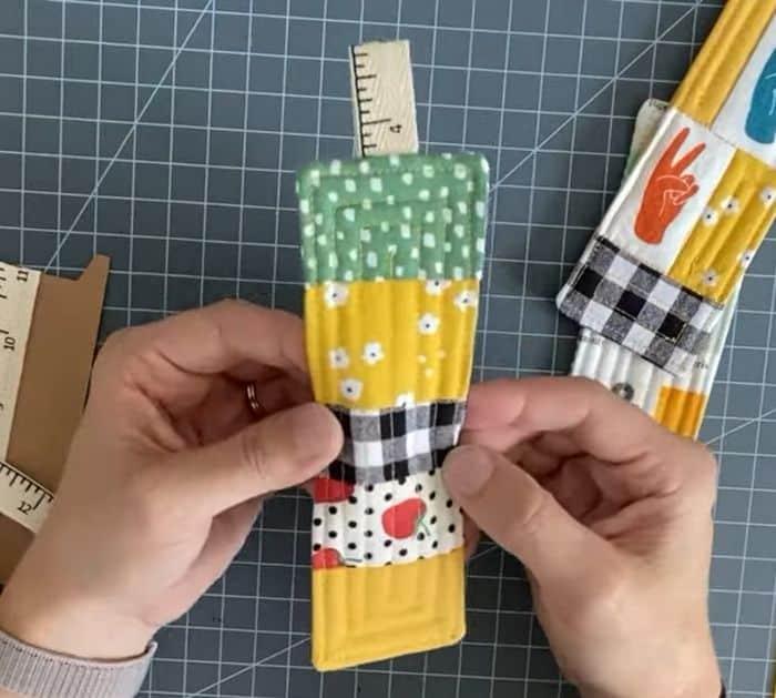 How to Make Fabric Bookmarks