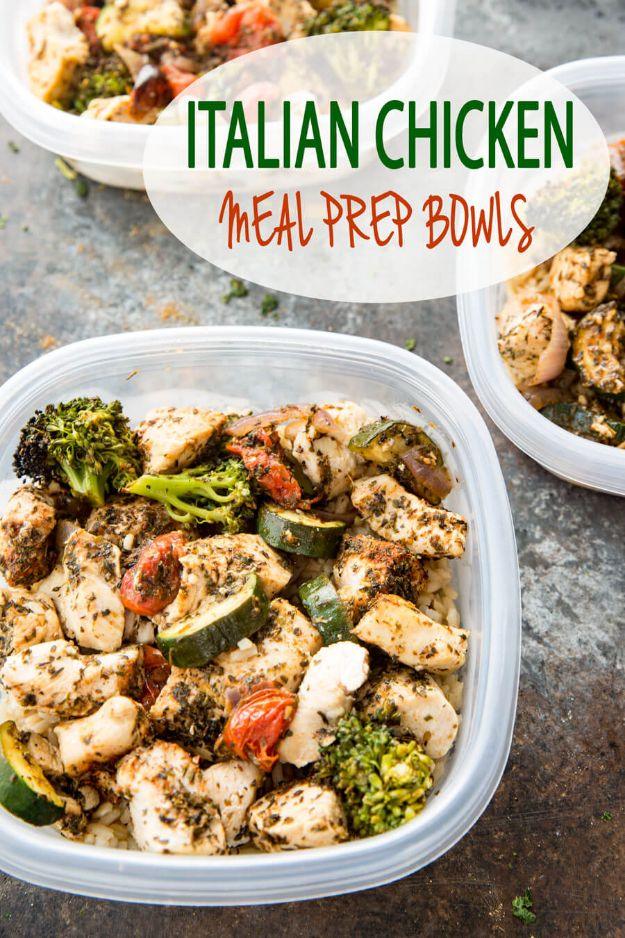 Italian chicken meal prep bowls with sheet pan chicken, broccoli, zucchini and tomatoes over cooked rice