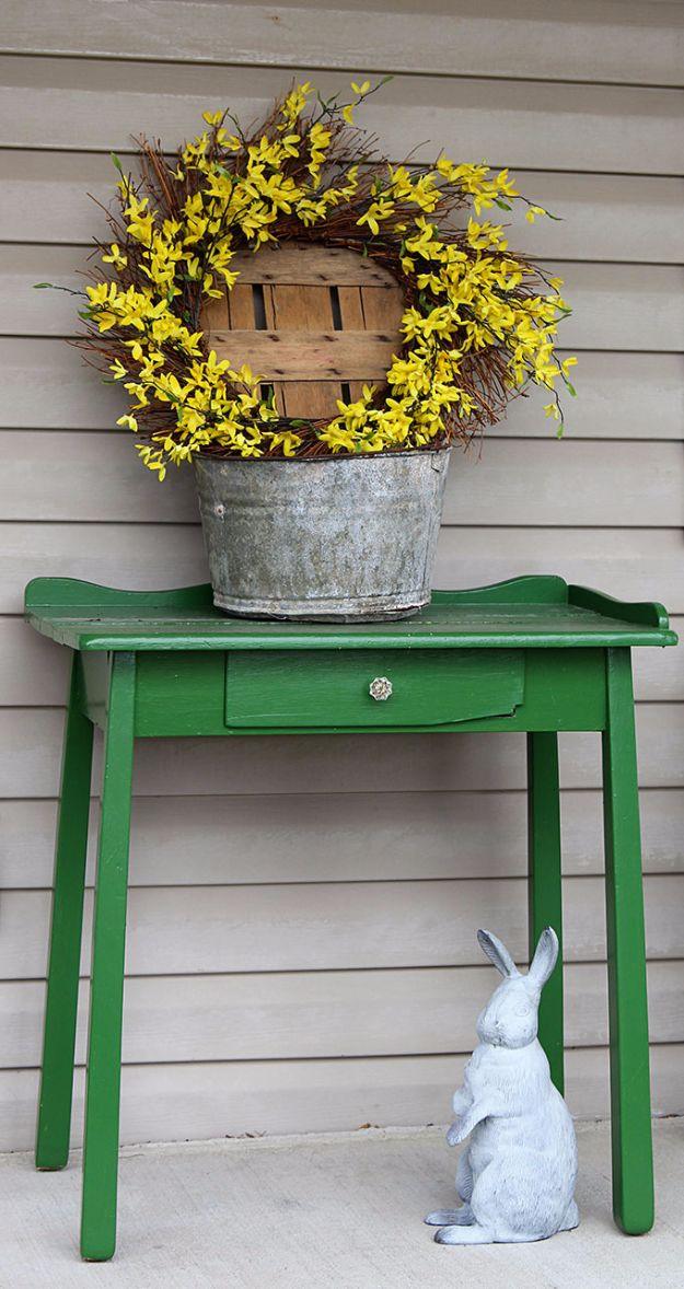 DIY Porch and Patio Ideas - Pretty Forsythia Wreath - Decor Projects and Furniture Tutorials You Can Build for the Outdoors - Lights and Lighting, Mason Jar Crafts, Rocking Chairs,