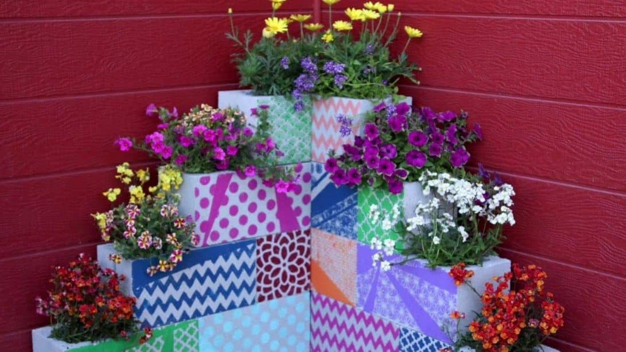 DIY Stenciled Cinder Block Planters Tutorial