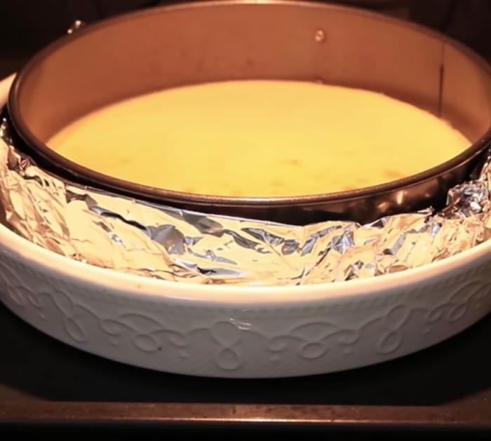 Make a red velvet cheesecake