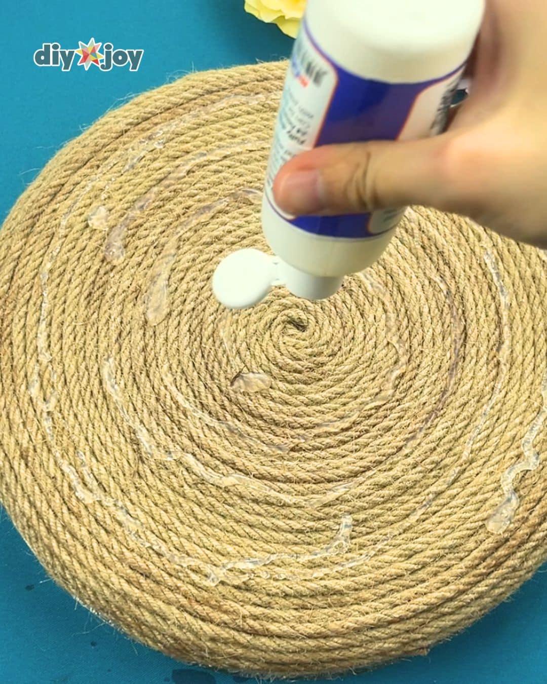 Jute Rope Tray — covering with glue