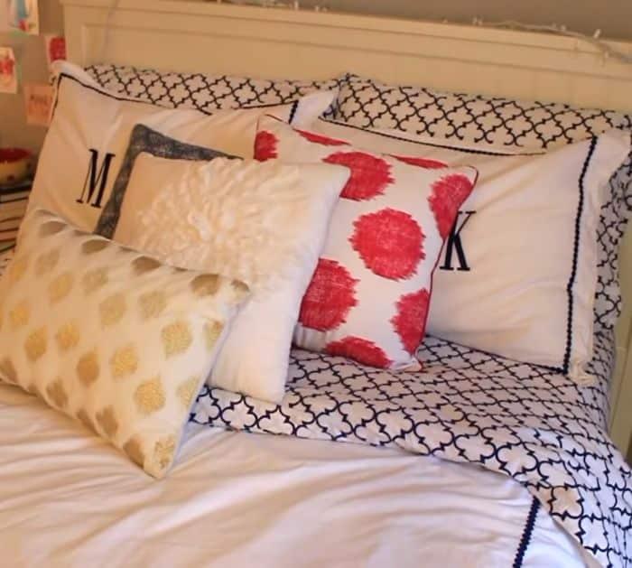 How to Deep Clean Your Room Fast in 10 Steps Tips