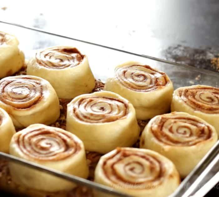 How to Make Caramel Pecan Cinnamon Rolls